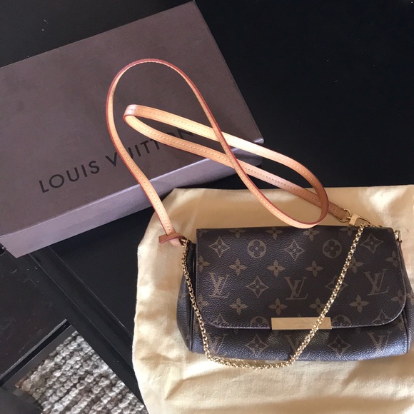 Louis Vuitton Handbags - Authentic Louis Vuitton Favorite PM.